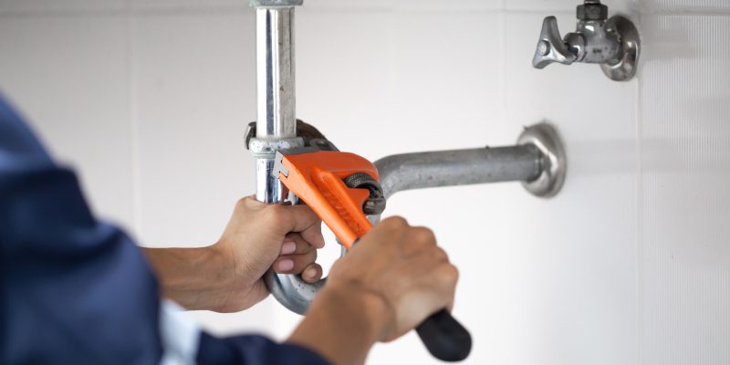 4 Signs You Need Commercial Pipe Repair